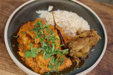 Methi Chicken With Apple Chilli And Walnut Chutney James Martin Chef