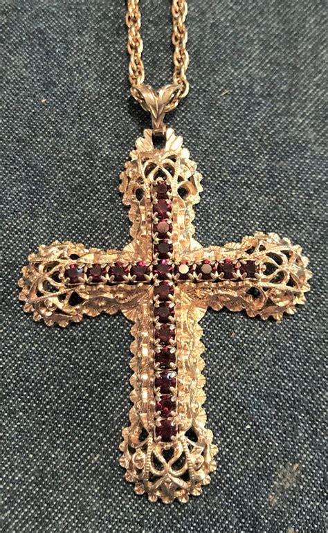 Sarah Coventry 1980 Limited Ed Cross Necklace Pendant Faux Cross