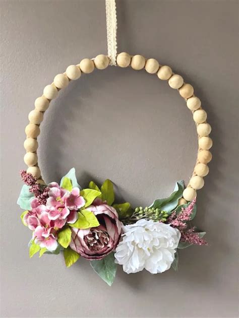 25 DIY Wooden Bead Crafts That Are Super Fun To Make