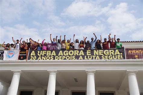 Jornal Correio Entrada De Professores Negros Em Universidades