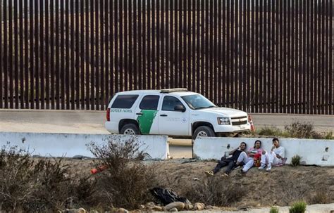 Patrulla Fronteriza De Eeuu Salv A Migrantes Venezolanos De Morir Ahogados