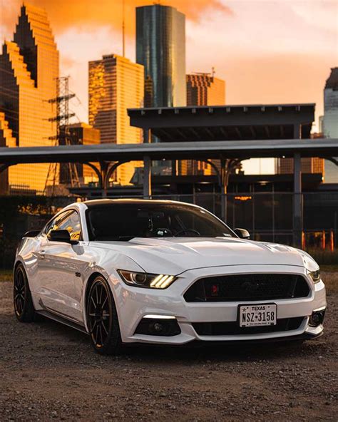 6th Gen White 2017 Ford Mustang Gt Premium Coupe For Sale Mustangcarplace