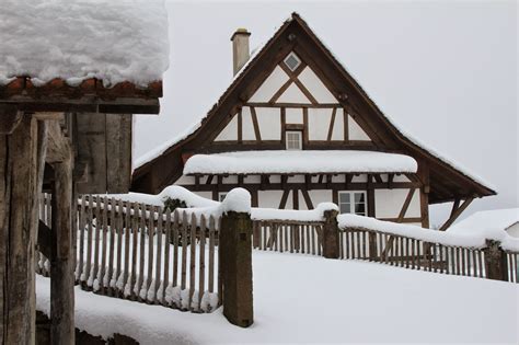 Fotos Gratis Nieve Invierno Cerca Madera Casa Pueblo Caba A