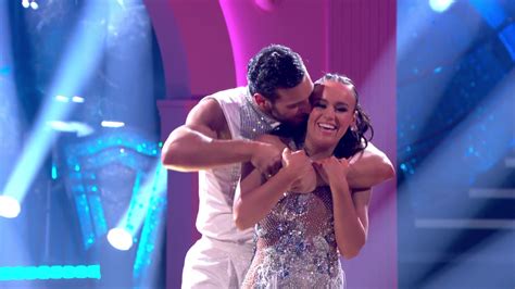 Strictly fans devastated for tearful Ellie Leach after major mistake in live final | The Irish Sun