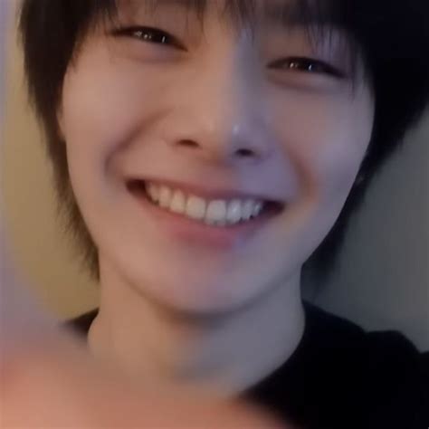 Amor A Escondidas Yang Jeongin En Pecas Hermosas Ukiss Kpop Foto