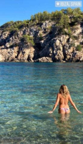 Luana Piovani faz topless no mar em praia em Ibiza Super Rádio Tupi