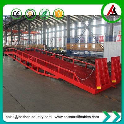 Ton Mobile Loading Dock Equipment Warehouse Loading Dock Hydraulic Ramp