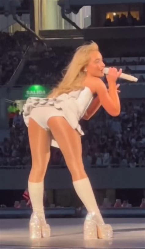 Sabrina Carpenter Ass On Stage Of The Day DrunkenStepFather