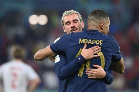 Griezmann Et Mbappé Font La Paire Giroud Fait La Moue Les Notes Des Bleus Après Leur Victoire