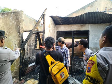 Rumah Warga Desa Brobot Terbakar Diduga Akibat Korsleting Listrik