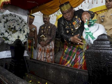 Peringati HJB Ke 693 Bupati Fahsar Pimpin Ziarah Ke Makam Raja Raja Bone