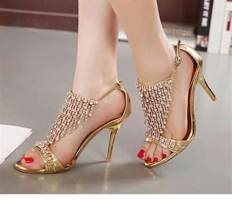 Pin On Con Los Sueños En Los Pies Bridal Sandals Heels Women Shoes