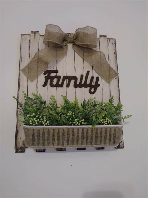 Rustic Family Wooden Sign | DIY Craft Project