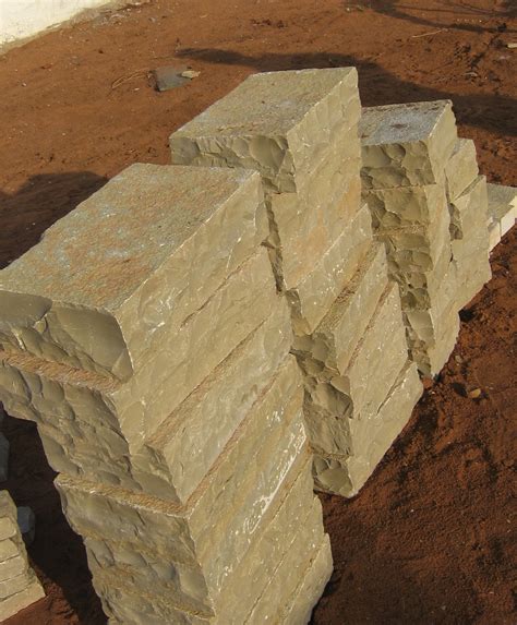 Cobbles Stone Shabad Yellow At Best Price In Kurnool By Mrb Exports