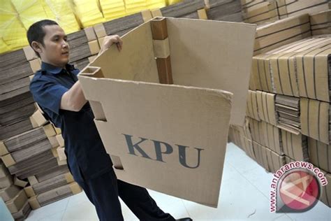 KPU Terima 1 740 Bilik Suara Dari Kardus ANTARA News Megapolitan