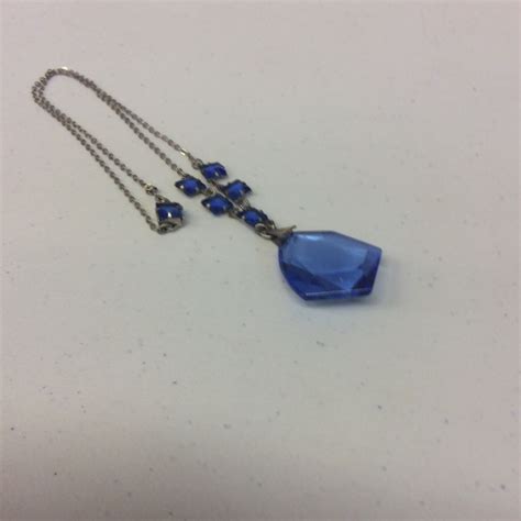 Dark Blue Crystal Pendant Necklace