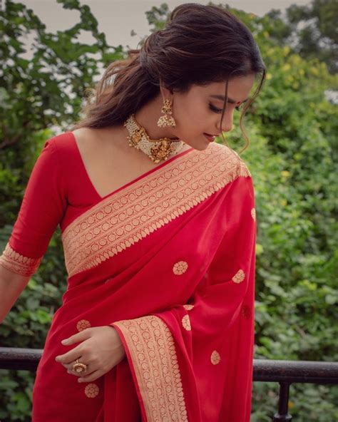 Keerthy Sureshs Pictures In A Traditional Red Saree Will Make Your