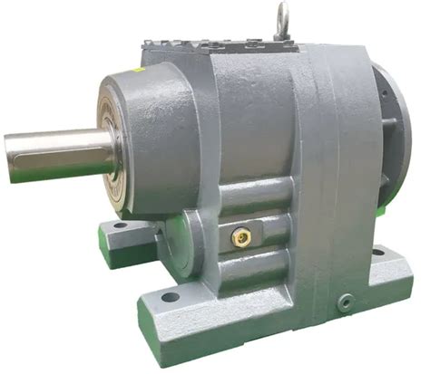 R Series Foot Mounted Coaxial Gearbox With Traction Motor With Flange