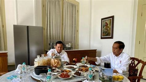 Jokowi Makan Siang Bareng Prabowo Di Istana Bogor