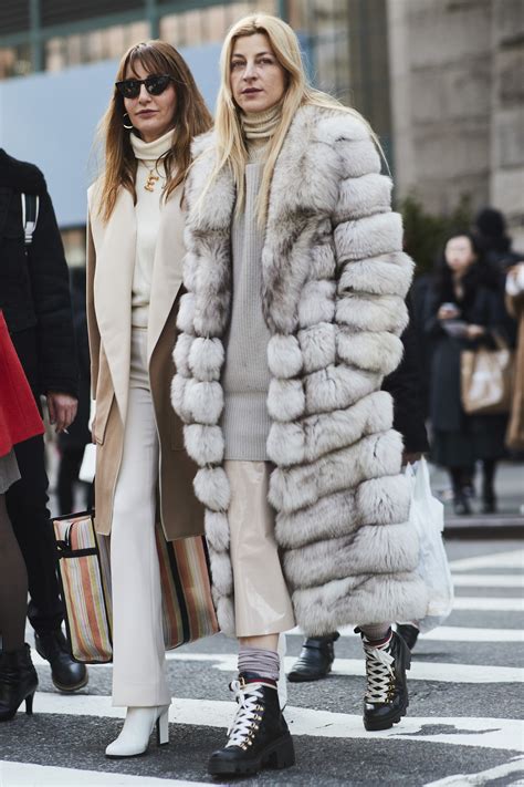 Street Style, New York Fashion Week: 20 Cool Coats Outside the Shows ...