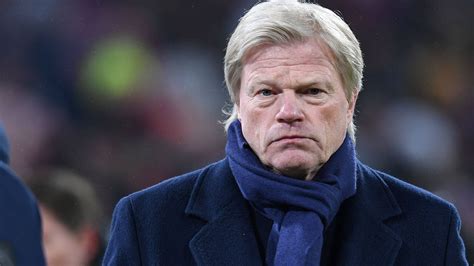 FC Bayern Jetzt Droht Der Erste Titel K O Oliver Kahn Spricht Klartext