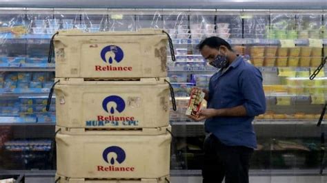 Reliance Industries Stock Touches Record High Market Cap Hits Rs 17 46