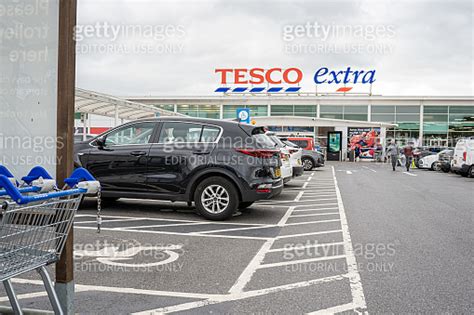 Tesco Extra Pontarddulais Retail Park In Swansea Wales Uk 이미지