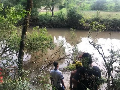 Jovem Morre Afogado Ao Tentar Salvar Outras Pessoas Em Ca Ador