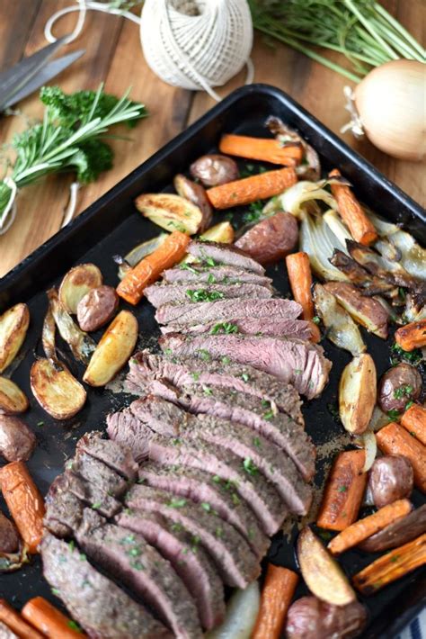 This Easy Classic Roast Beef Sheet Pan Recipe Is A Fantastic Choice For Busy Weeknights The To