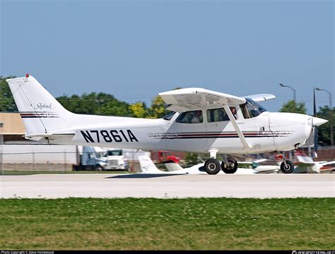 N7861A Private Cessna 172R Skyhawk II Photo By Steve Homewood ID