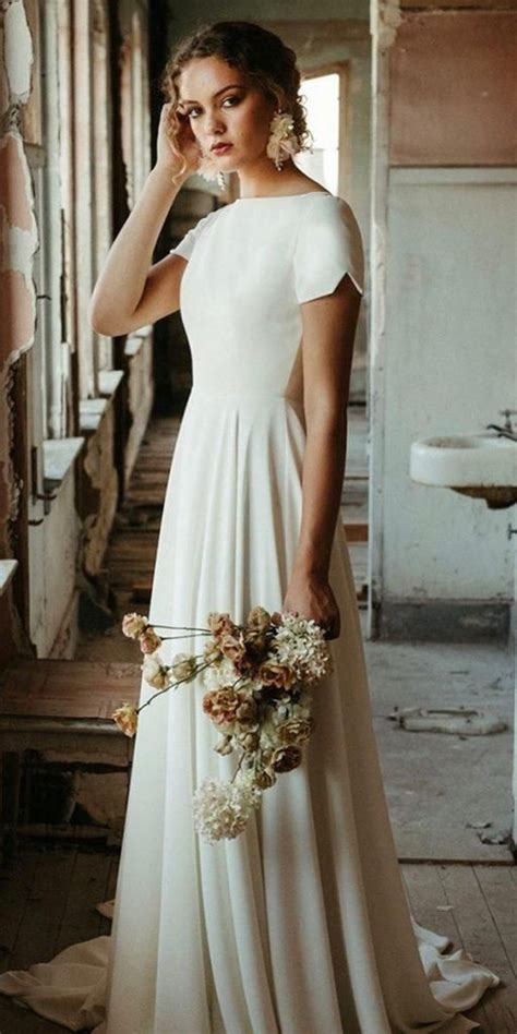 Simple Wedding Dresses With Sleeves