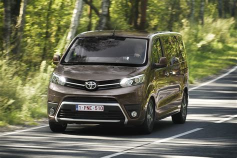 Toyota Proace Review Pictures Carbuyer