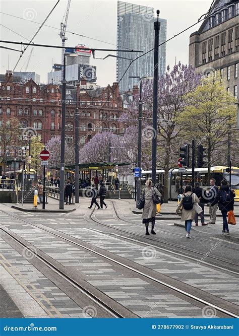 Piccadilly Gardens Tram Stop,Greater Manchester S Metrolink Light Rail
