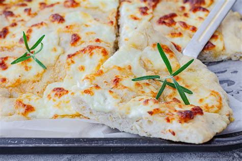 Focaccia Veloce Con Stracchino Graficare In Cucina