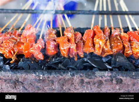 Cooking Satay Hi Res Stock Photography And Images Alamy