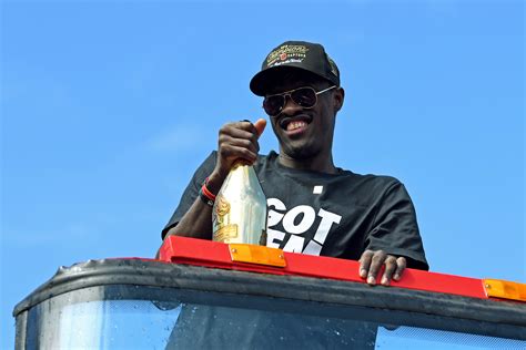 Raptors parade: 13 best photos from the crowd to Kawhi to Drake