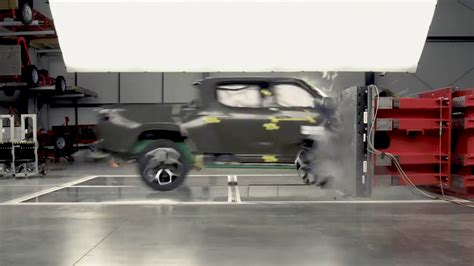 Rivian R T Crash Test Video Photos Analysis Rivian Forum R T R S