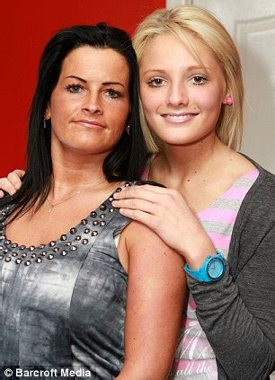 10 Hot Sexy Sasha Bennington Bikini Pics