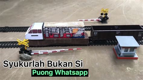 Fate Fiksi Kecelakaan Miniatur Kereta Api Kayu Tabrak Bus Stop