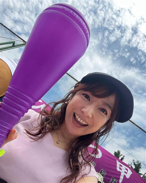 佐藤彩さんのインスタグラム写真 佐藤彩instagram「円山球場で高校野球観戦⚾️ 南北海道大会が始まりましたね！！ 応援の声と吹奏