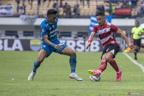 Link Live Streaming Persib Bandung Vs Madura United Final Leg 1