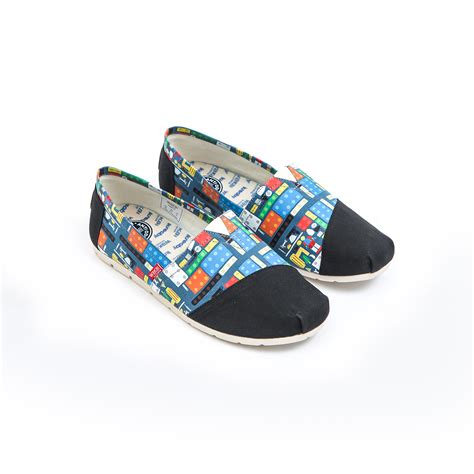 Wakai X Kreaby Sepatu Pria Core BlackBlue Wakai