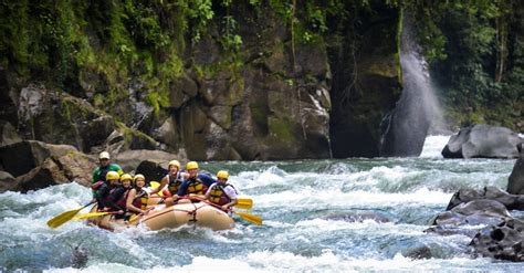 Whitewater Rafting on the Sarapiquí River Arenal La Fortuna kimkim