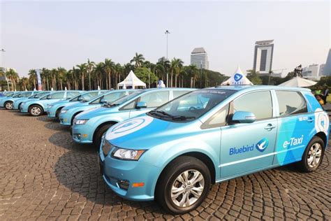 Foto 30 Unit Mobil Listrik Blue Bird Disiapkan Untuk KTT G20 Halaman 3