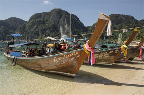 Boxing Day Tsunami Incredible Then And Now Photos From Indian Ocean