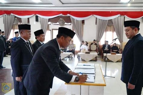 Bupati Lantik Pejabat Di Lingkungan Pemkab Pakpak Bharat