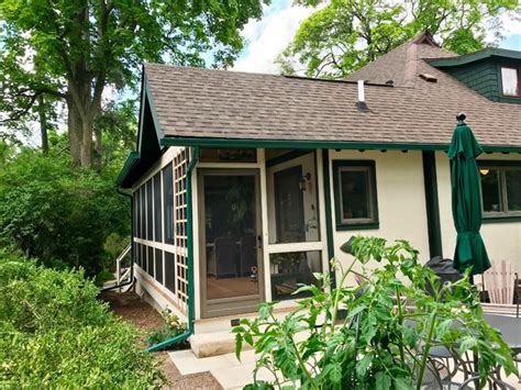 3 Season Screened Porch Addition Ann Arbor Highland Road