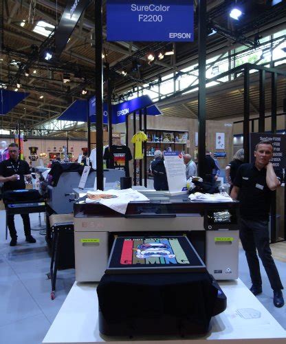 Epson mostró en Fespa novedades para impresión textil y personalización