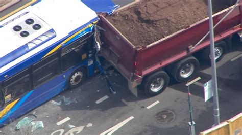 Mta Crash 12 Hurt When Bus Dump Truck Collide On Staten Island Abc7