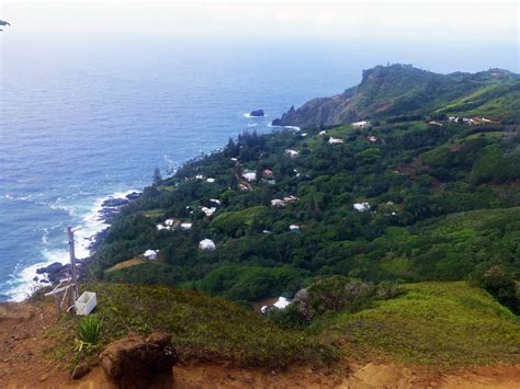 Adamstown Adamstown Pitcairn Island As Seen From Gannet Flickr